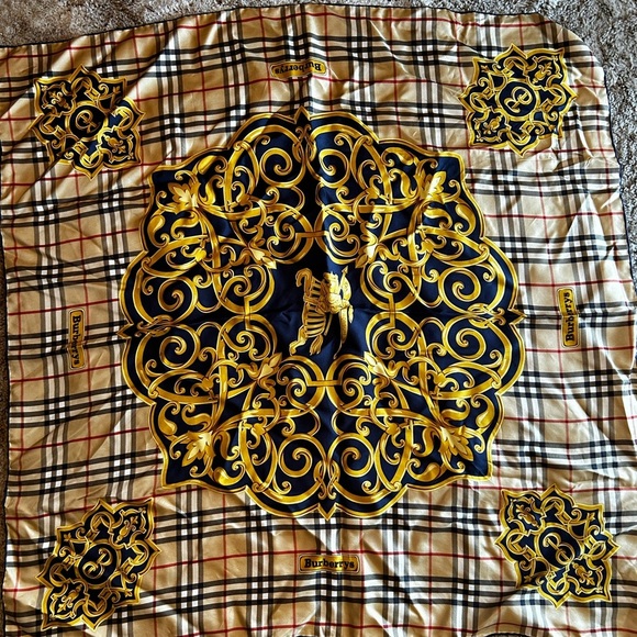 Burberry Scarf Prorsum Silk Y2K Nova Check Plaid Horseman Burberrys 34” Square - Picture 8 of 8